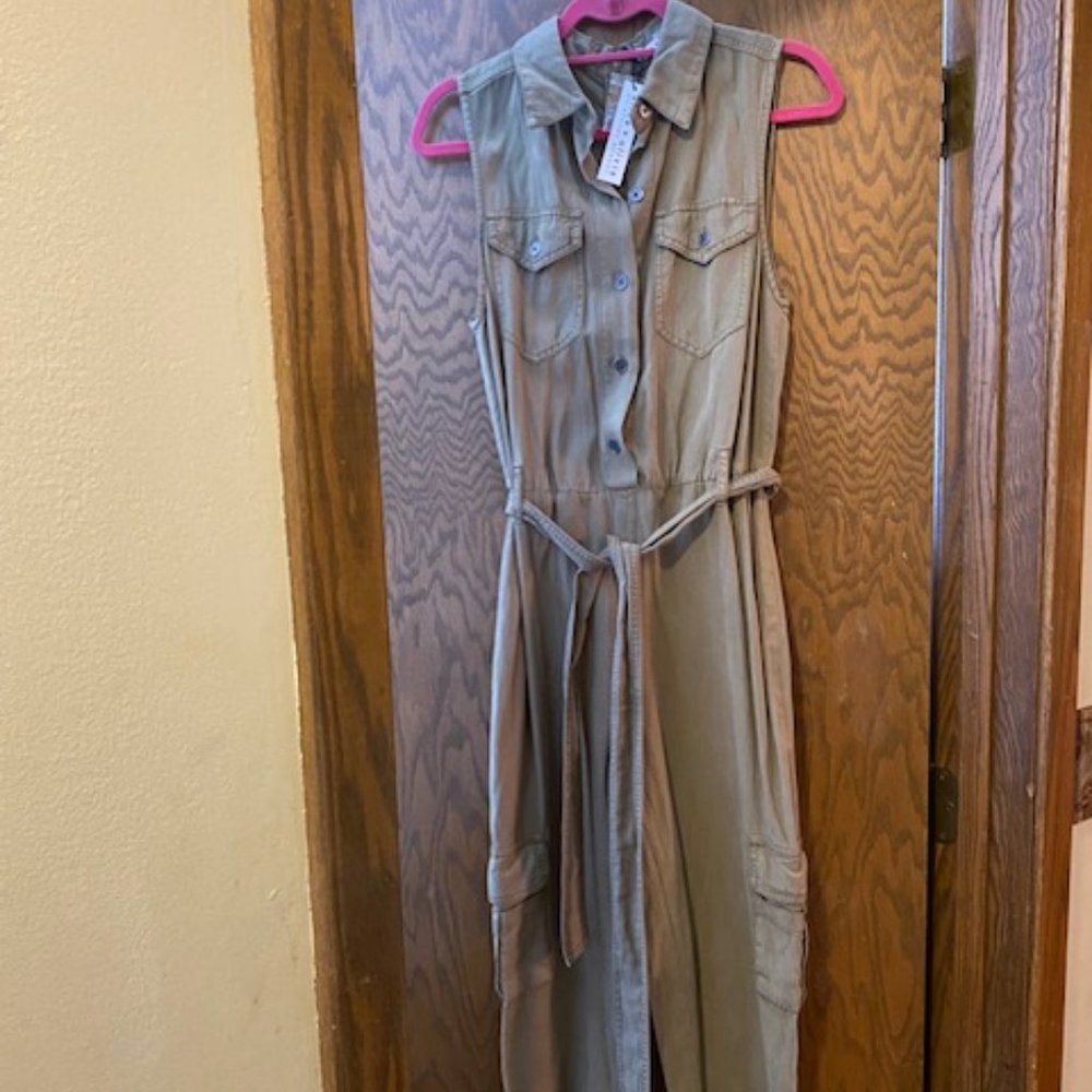 Alice and Olivia Joel Sleevless Cargo Utility Jumpsuit